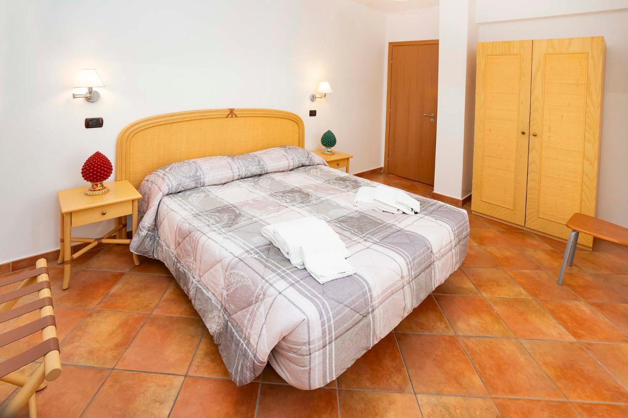 Le Tartarughe Aparthotel Letoianni Exterior foto
