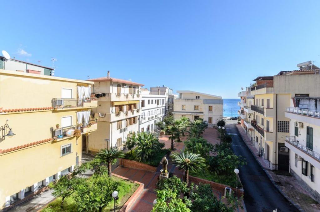 Le Tartarughe Aparthotel Letoianni Exterior foto