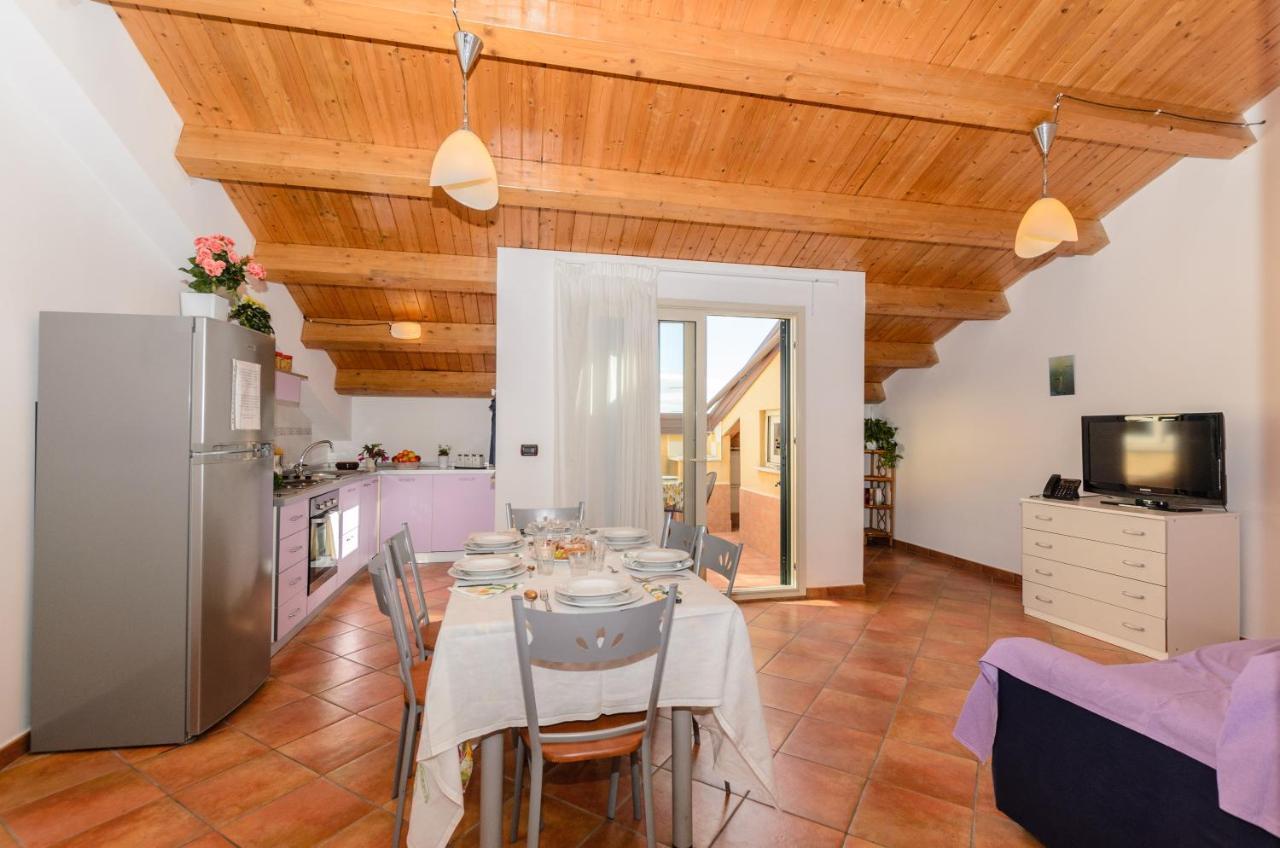 Le Tartarughe Aparthotel Letoianni Exterior foto