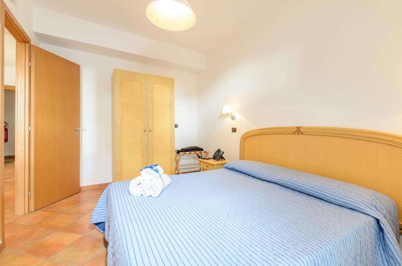 Le Tartarughe Aparthotel Letoianni Exterior foto