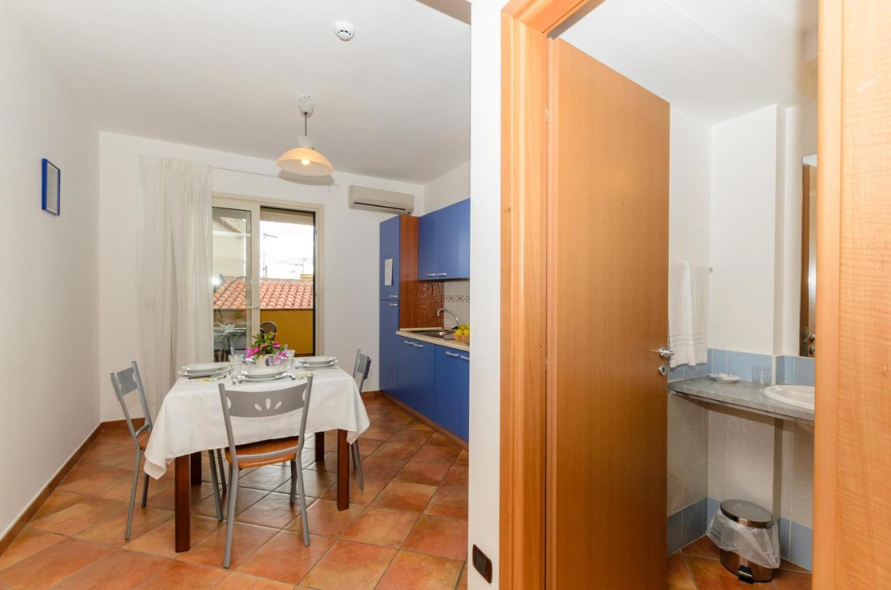 Le Tartarughe Aparthotel Letoianni Exterior foto